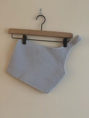 Babaton Aritzia One-Shoulder Ribbed Crop Top in Light Blue